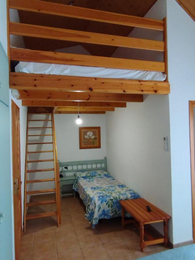 ריומאר Hostal Restaurant Paca מראה חיצוני תמונה